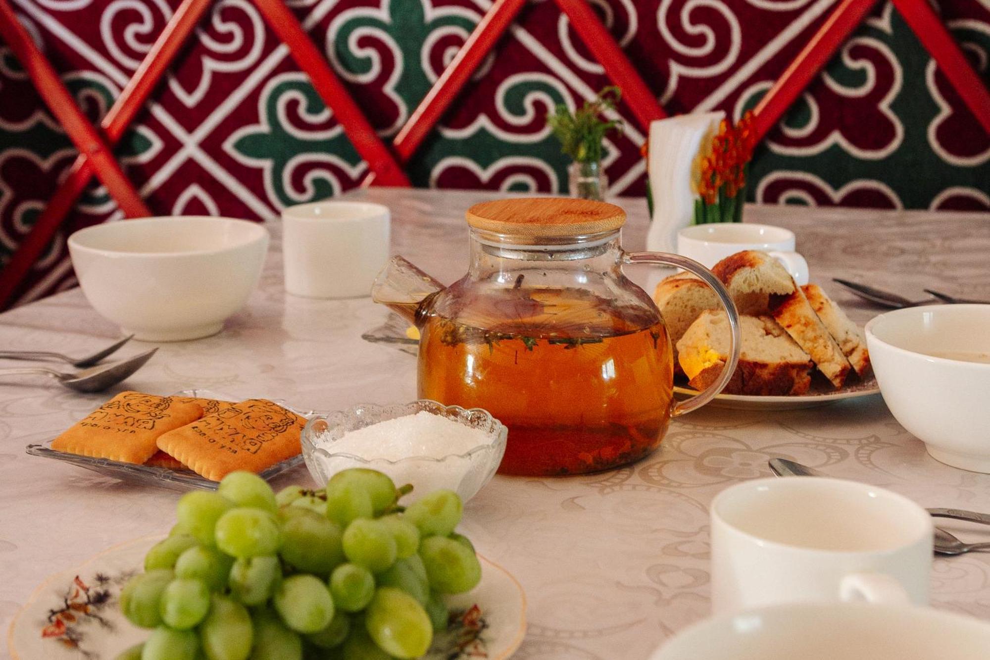 Eco Yurt Camp Arashan Hotel Teploklyuchenka Buitenkant foto