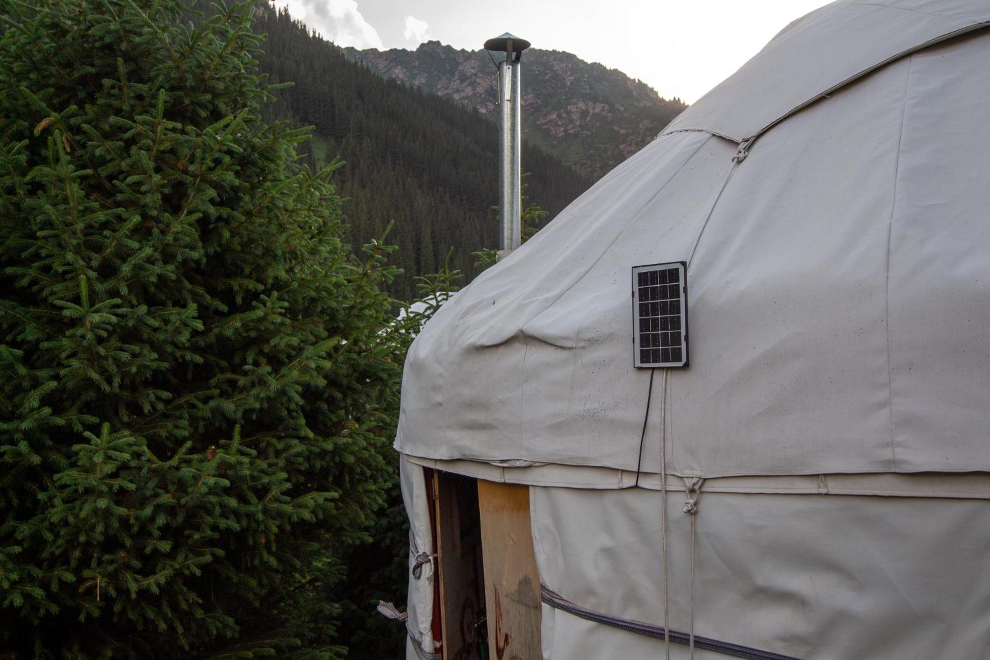 Eco Yurt Camp Arashan Hotel Teploklyuchenka Buitenkant foto