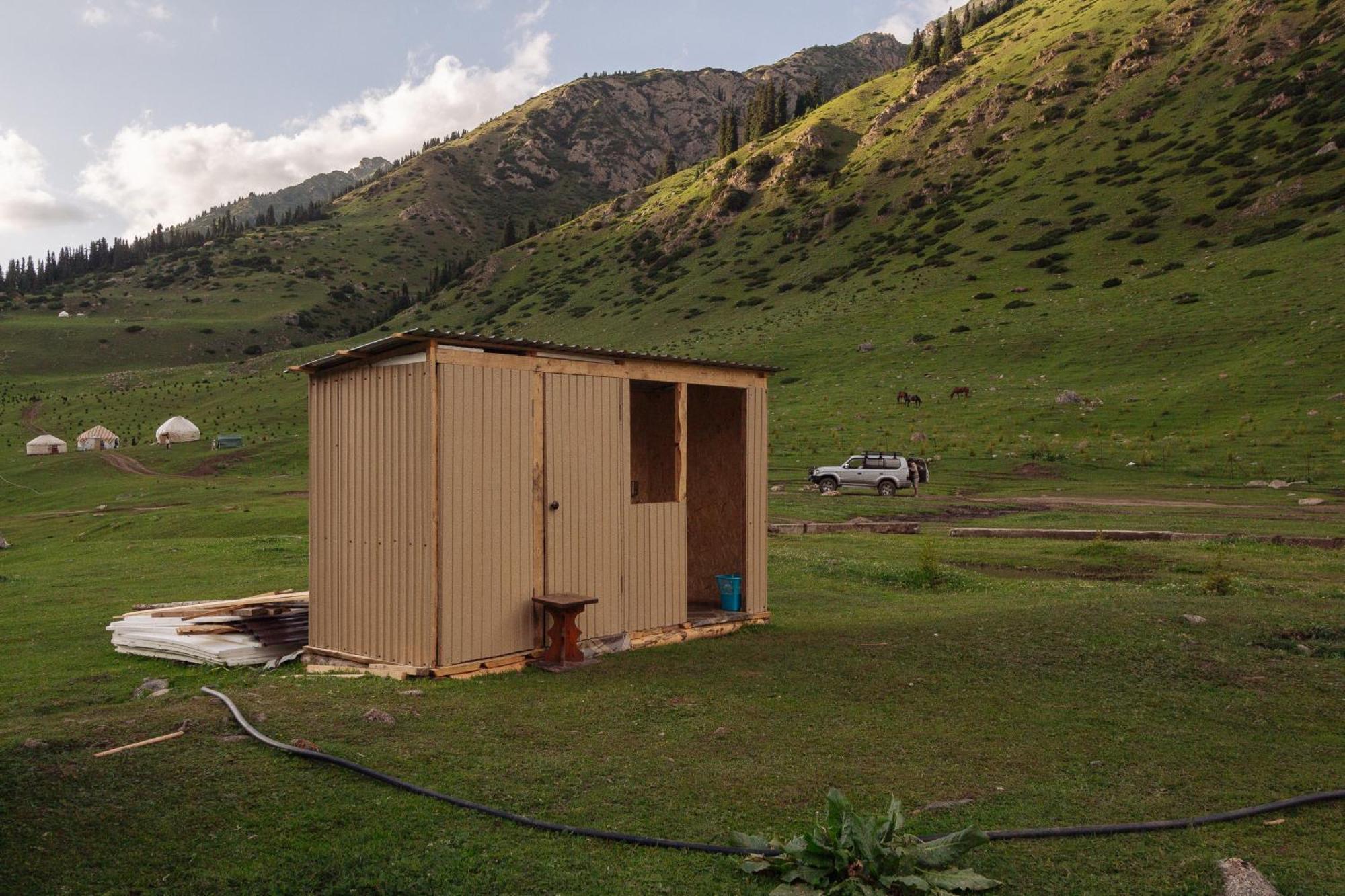 Eco Yurt Camp Arashan Hotel Teploklyuchenka Buitenkant foto