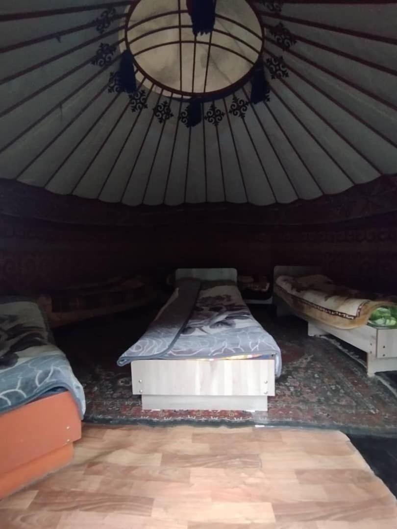 Eco Yurt Camp Arashan Hotel Teploklyuchenka Buitenkant foto
