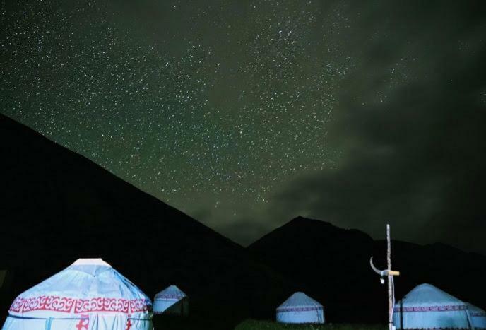 Eco Yurt Camp Arashan Hotel Teploklyuchenka Buitenkant foto